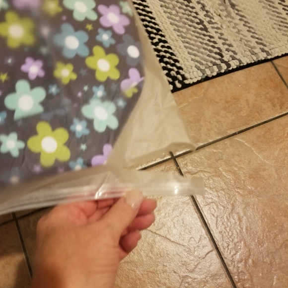 A great, fun, groovy flower bag - Picture 14 of 16